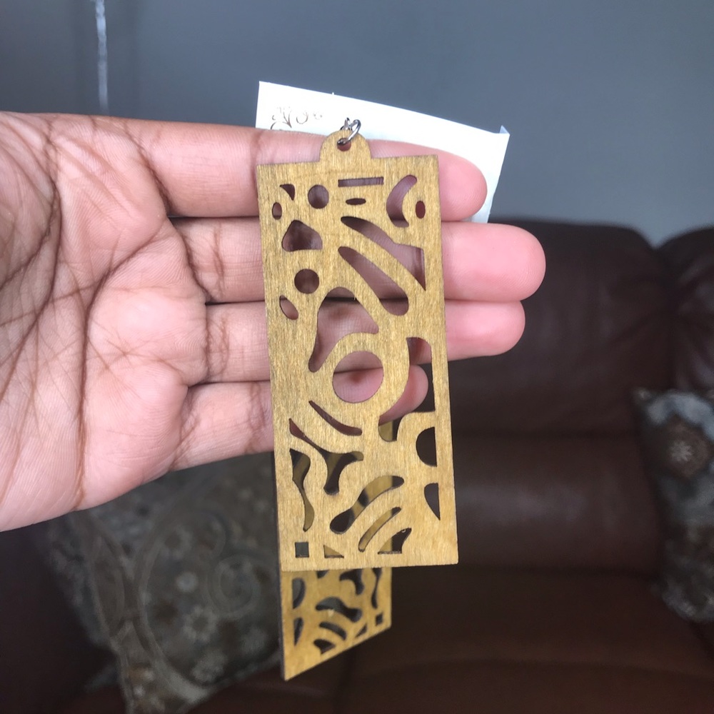 Cream/Tan Wood Earrings
